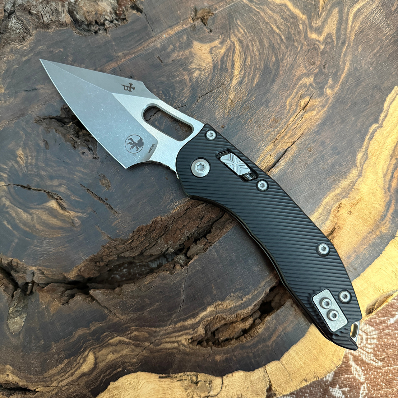 Microtech Borka Stitch RAM-LOK S/E Fluted Black Aluminum