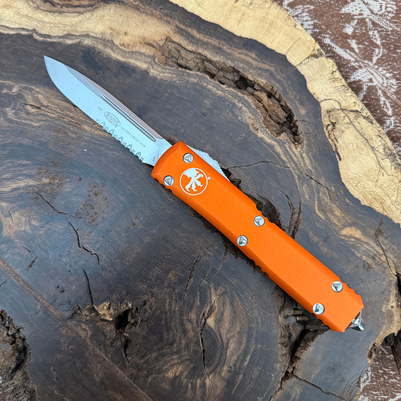 Microtech Ultratech S/E Orange Stonewash Serrated 121-11OR