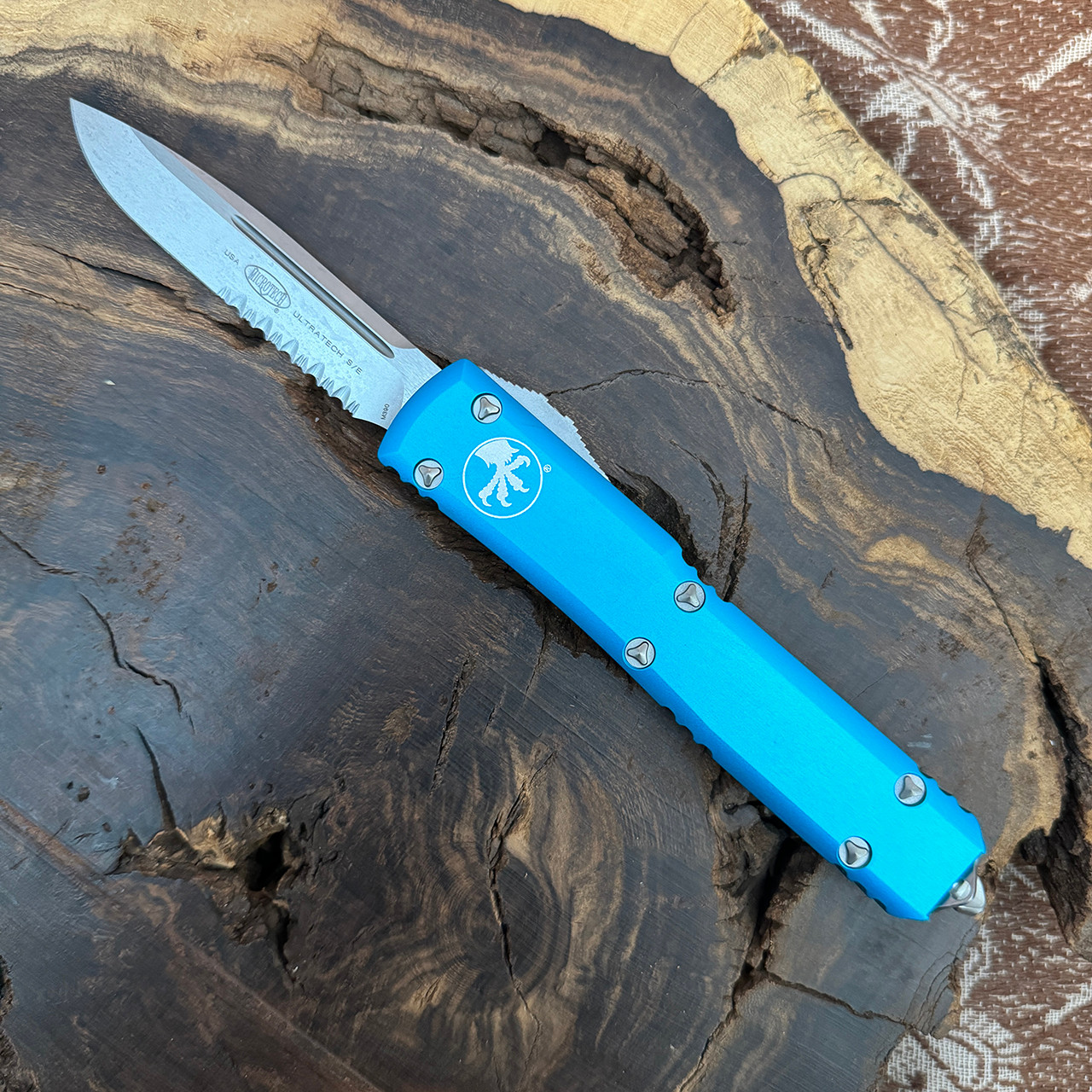 Microtech Ultratech S/E Turquoise Stonewash Serrated 121-11TQ