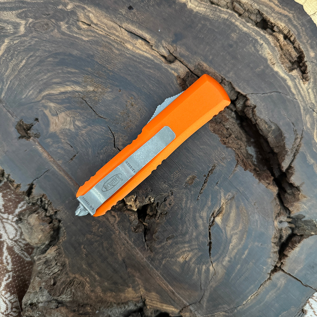 Microtech UTX-85 T/E Orange Apocalyptic Standard 233-10APOR