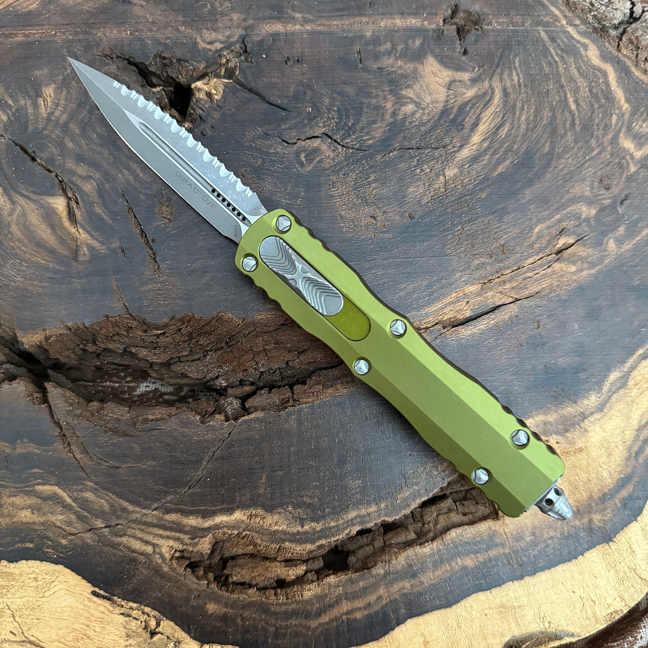 Microtech Dirac D/E OD Green Handle Apocalyptic Full Serrated 225