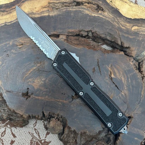 Microtech Scarab II Generation III S/E Black Apocalyptic Serrated 1278-11AP