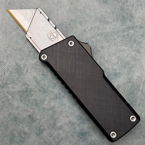 Chaves Knives Handy Utility Blade CHUB OTF Cross Hatch Black
