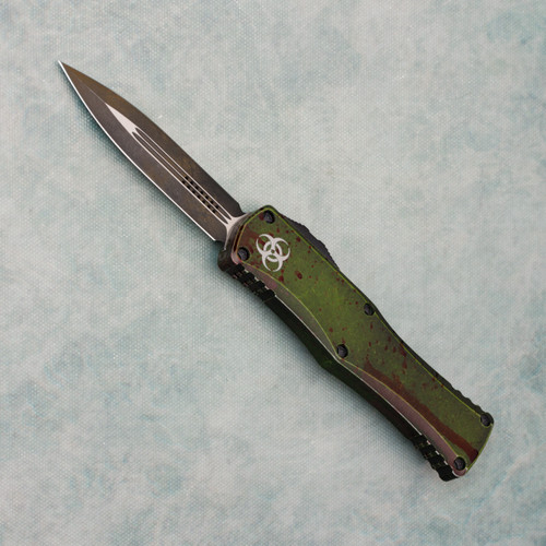 Microtech Hera II D/E Outbreak Deep Engraved Standard Signature