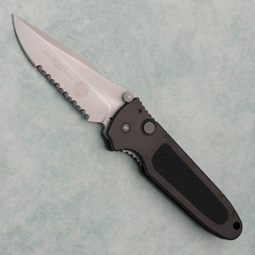 Masters Of Defense (M.O.D.) Tempest Auto Black Handle Bead Blast Serrated Blade (Pre-owned)