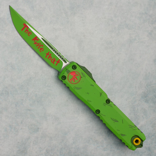 Microtech Ultratech Gen IV S/E The Knife That Stole Christmas Standard Signature Series 11214-1GNS