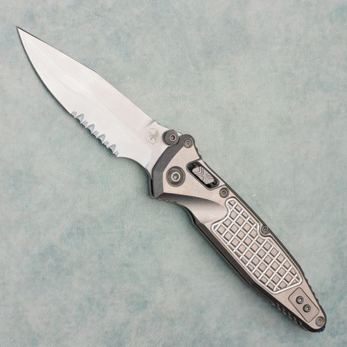 Microtech Marfione Select Socom Ram-Lok Spear Point Stonewash Frag Titanium Handle Stonewash Part Serrated Blade Blue Accent 160RL-11FRSMS3