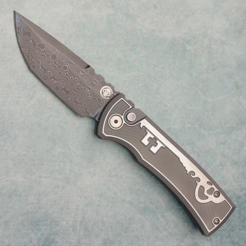 Chaves Pro-Tech T/E Redencion Skull Key Pattern 17-4 Stainless Steel Handles Damascus Blade