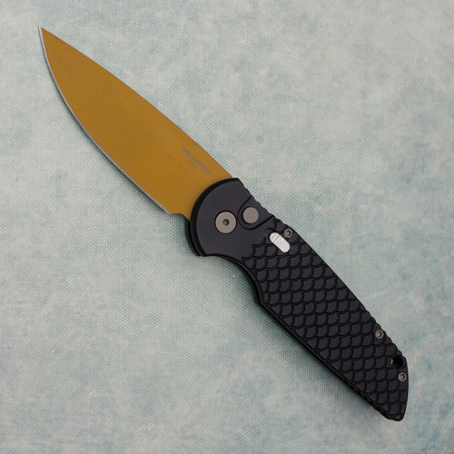 Pro-Tech TR-3 Fish Scale Black Handle w/ Safety FDE Blade (Consignment)