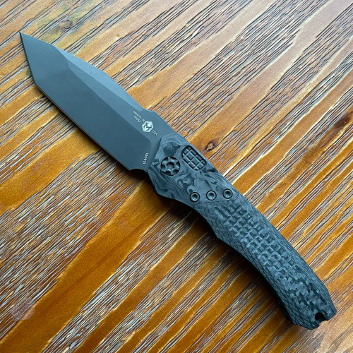 Heretic Knives Wraith Auto Tanto Carbon Fiber Handle Marbled Carbon Fiber Bolster Battleworn DLC Blade H100-6A-CF