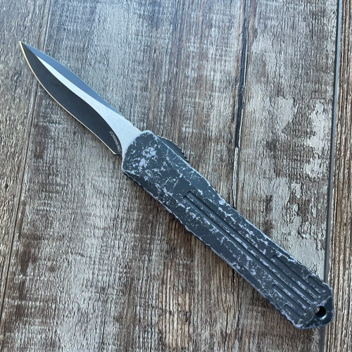 Heretic Knives Manticore S Recurve Breakthrough Gray Two Tone Battleworn Black H025-14A-BRKGRY