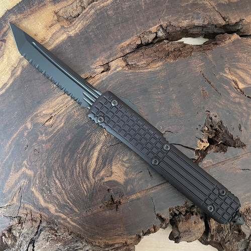 Microtech Ultratech T/E Delta Frag Fluted DLC w/ Nickel Boron Internals Full Serrated Signature Series 123-3UT-DS
