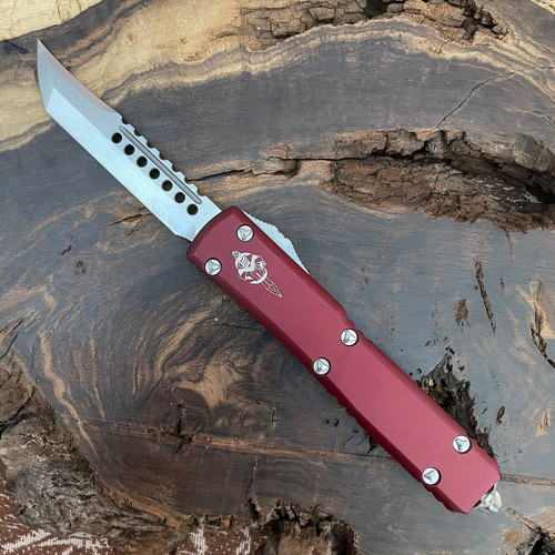 Microtech Ultratech Hellhound Merlot Stonewash Standard Signature Series 119-10MRS
