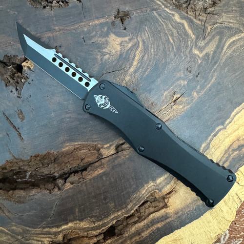 Microtech Hera Hellhound Black Tactical Standard Signature Series 919-1TS