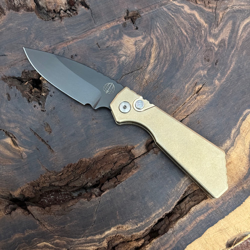 Pro-Tech Strider PT+ Auto Textured Bronzed Aluminum Handle Smoky Grey DLC MagnaCut Blade PT232