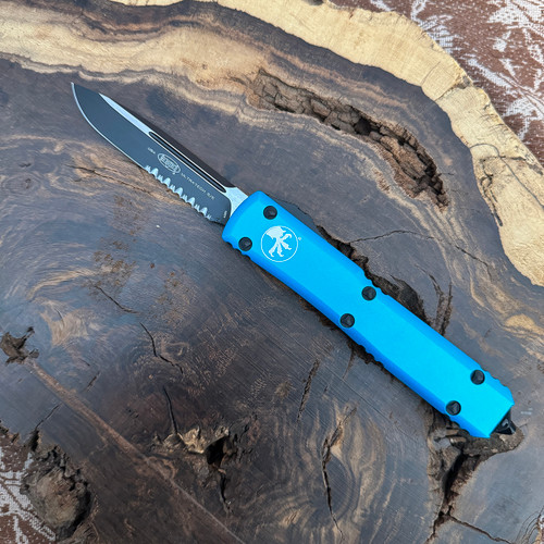 Microtech Ultratech S/E Turquoise Stonewash Serrated 121-11TQ