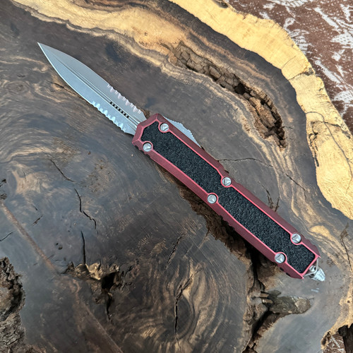 Microtech Makora D/E Weathered Red Apocalyptic Serrated Nickel Boron Internals Signature Series 206-11APWRDS