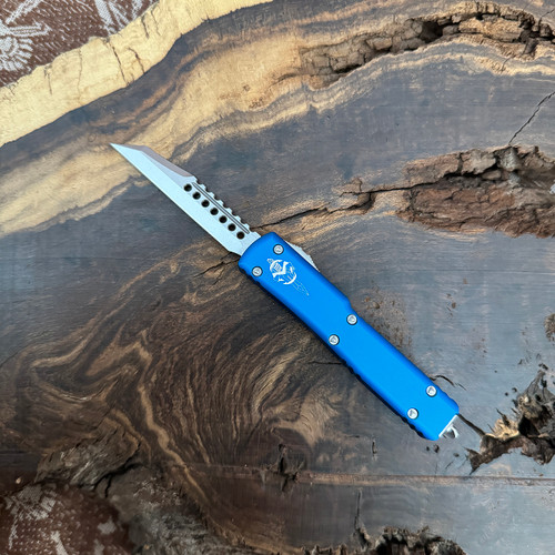 Microtech UTX-70 S/E Warhound Blue Stonewash Standard Signature Series 419W-10BLS