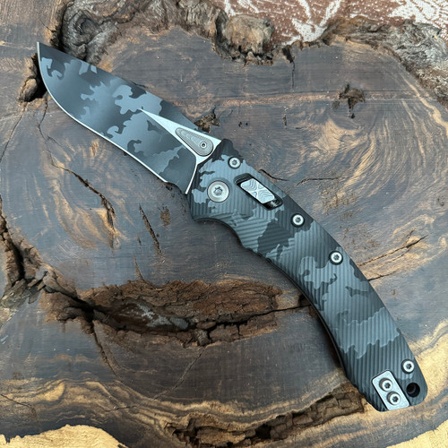 Microtech Amphibian RAM-LOK S/E Fluted Urban Camo Urban Camo Standard Signature Series 137RL-1FLUCS