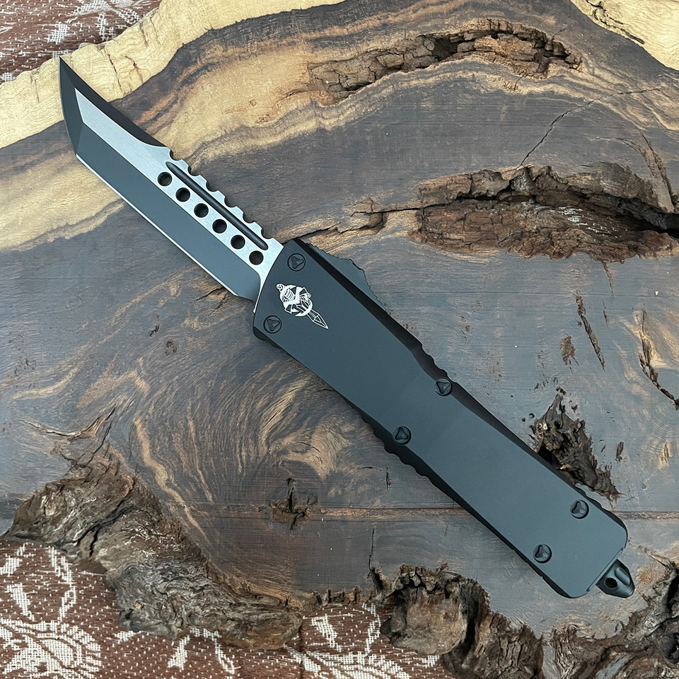 Microtech Combat Troodon Hellhound Smooth Chassis Black Tactical ...
