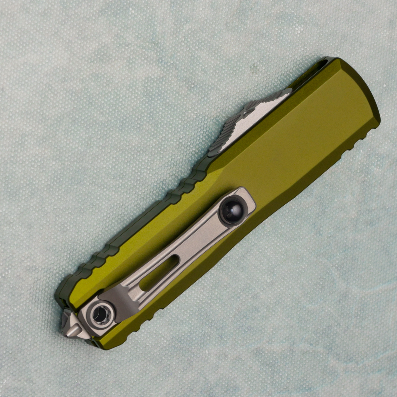 Microtech UTX-85 Gen IV T/E OD Green Handle Stonewash Standard