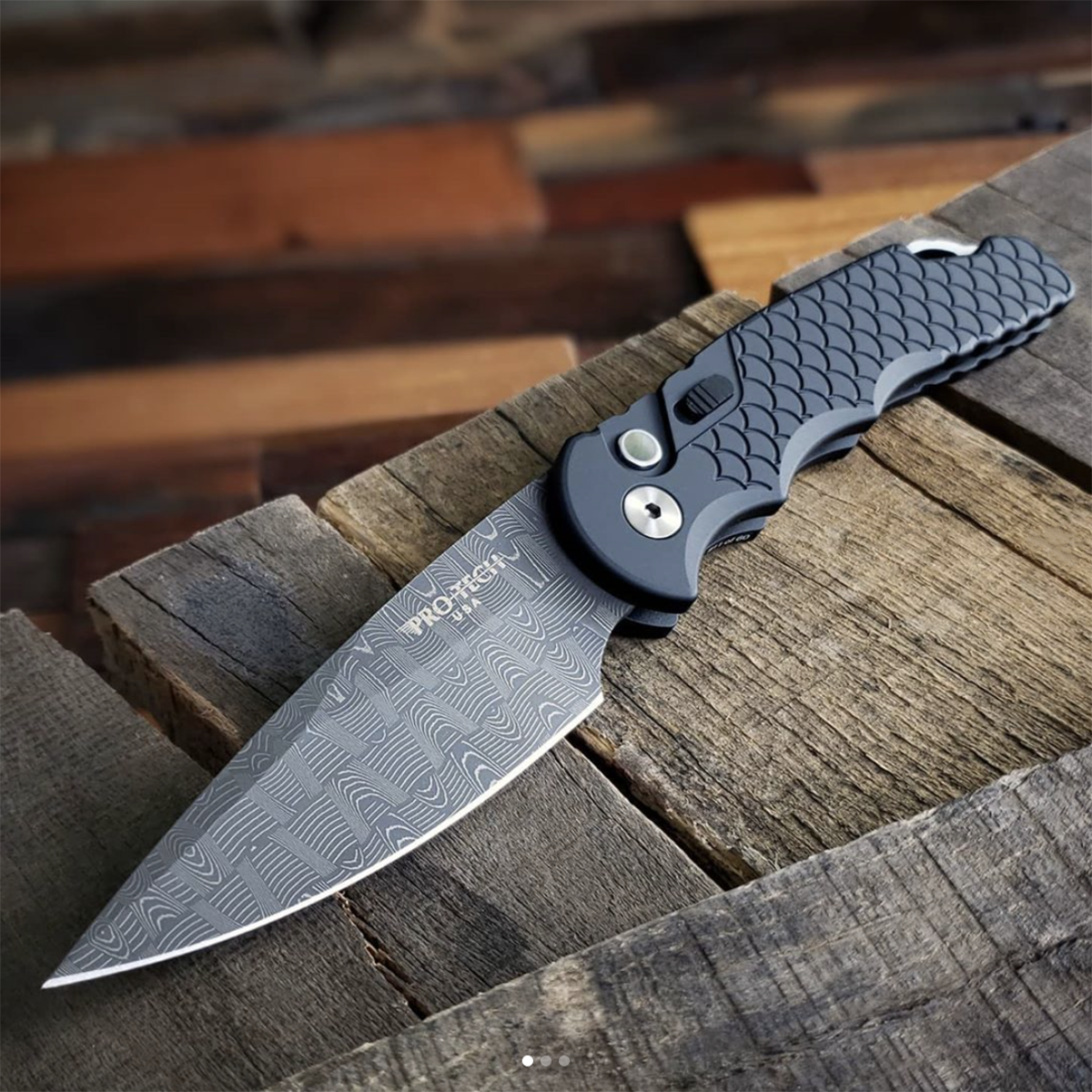 Pro-Tech TR-5 Auto Black Fish Scale Textured Handle Devin Thomas