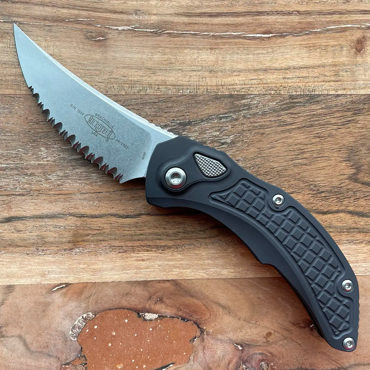 No.12 Serrated Folding Knife