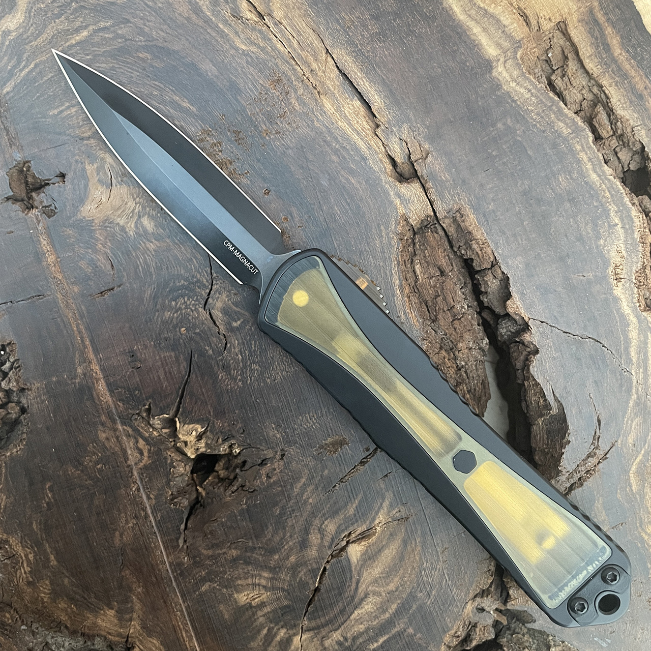 Heretic Knives Manticore E D/E Black Handle w/ Ultem Inlays DLC Blade