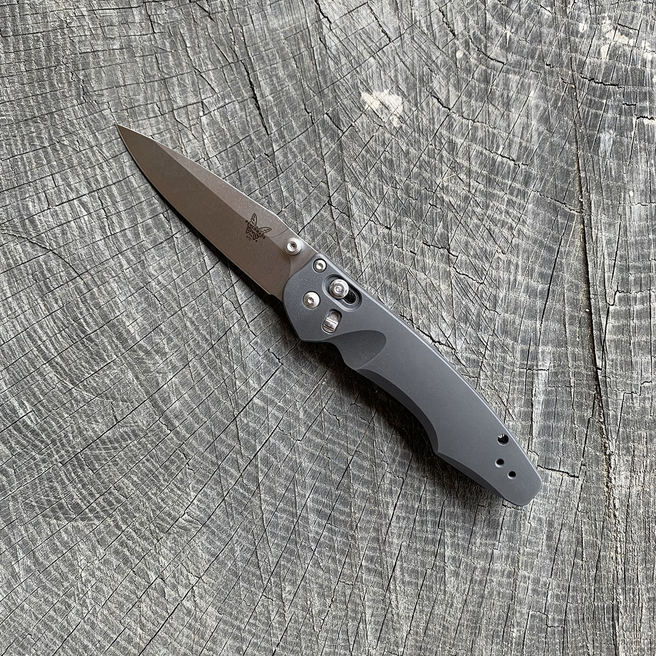 Benchmade Osborne Emissary Axis Lock Assisted Gray Handle Satin Blade