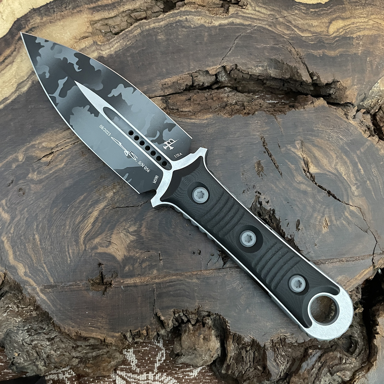 Microtech Borka SBD D/E Dagger Fixed Blade Urban Camo Standard Signature Series 2011UCS