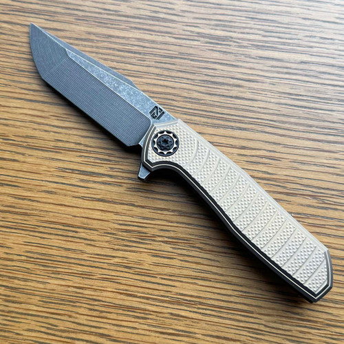 L3-ネクロフィリア NCC Knives Ragnarok V1 Frame Lock Flipper Zirblast Bronze Echo