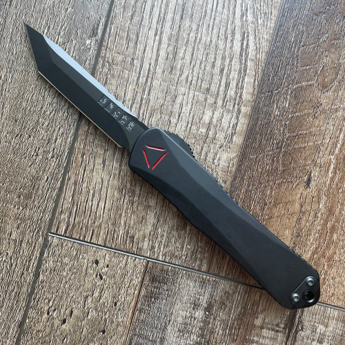 Heretic Knives Manticore E Predator Black Handle DLC Blade Cobalt