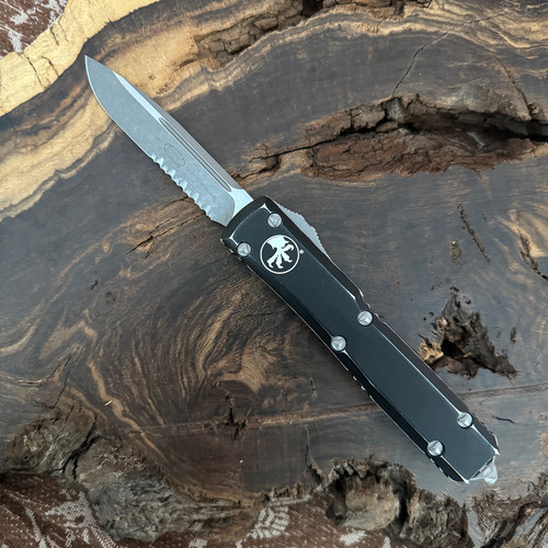 Microtech Ultratech S/E Distressed Black Apocalyptic Serrated 121