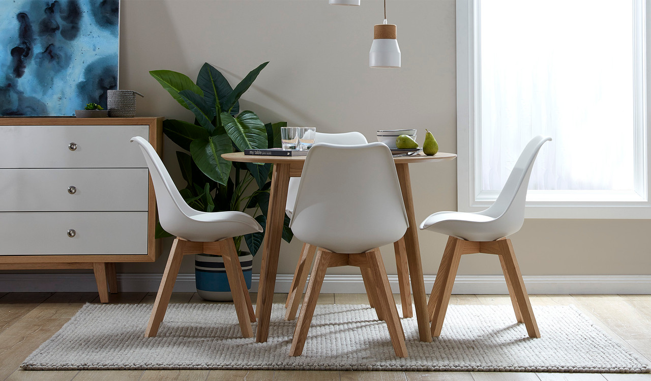 Riga round dining table