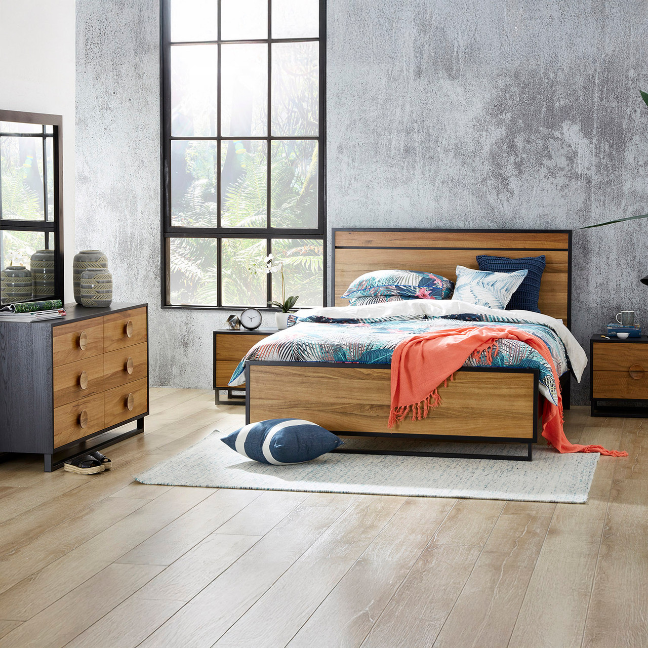 Esperance 5 pce dresser bedroom suite