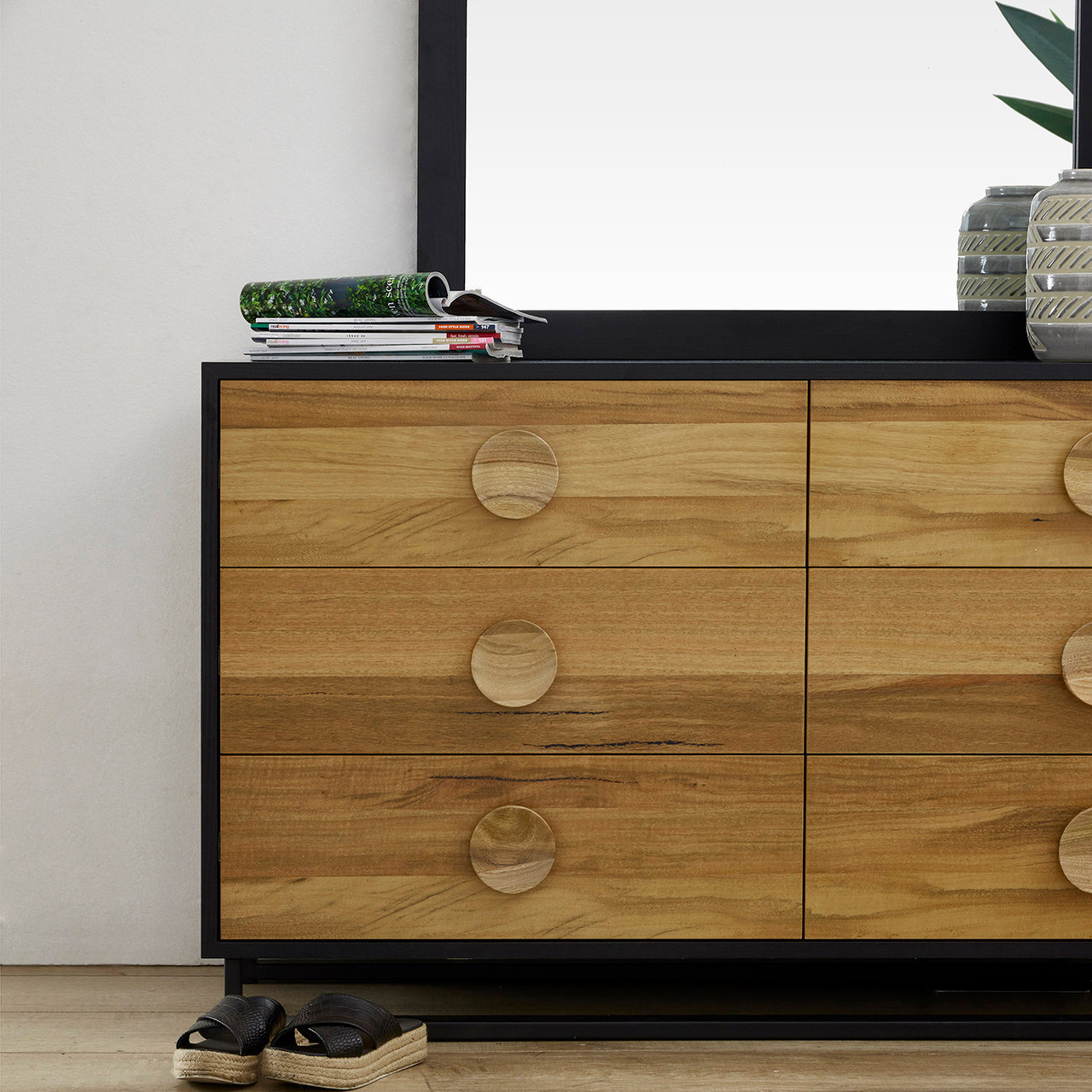 Esperance dressing table + mirror