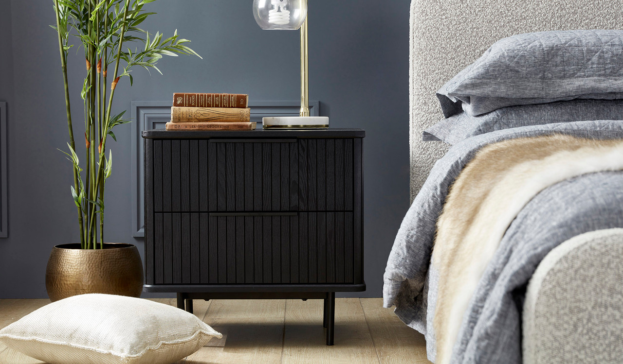 Lola bedside table