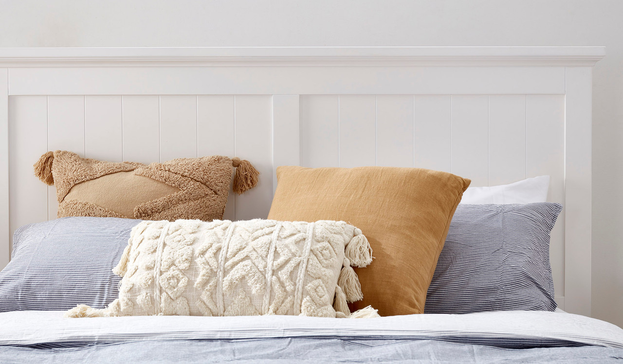 Tudor bed
