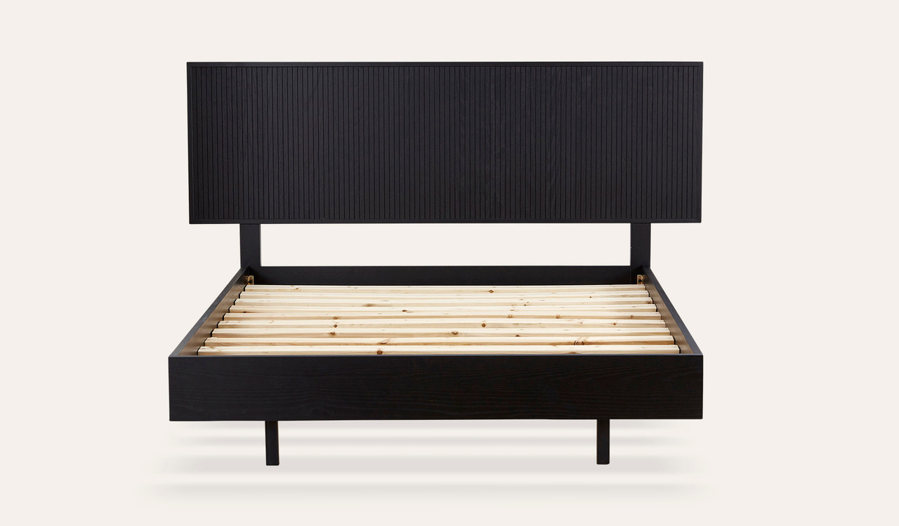 Raven queen bed