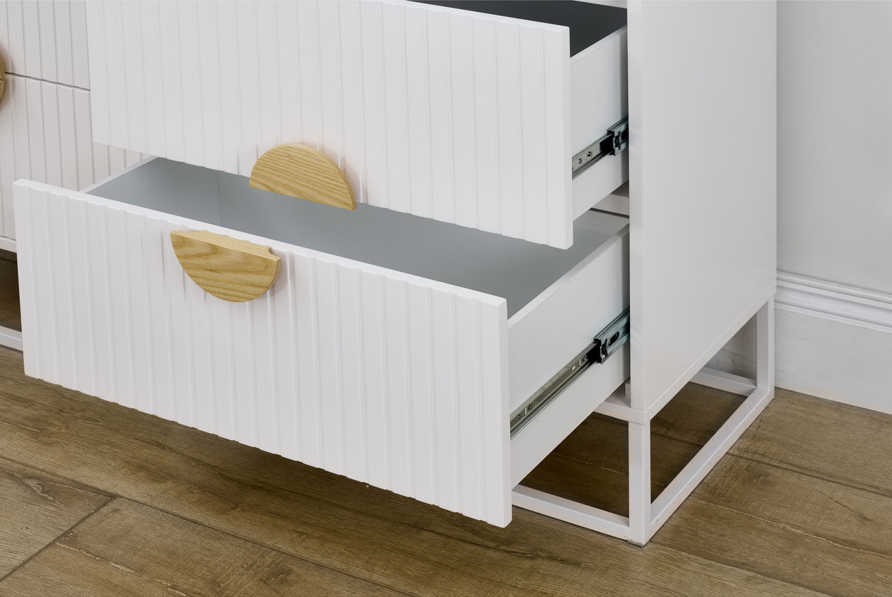 Milton dressing table + mirror