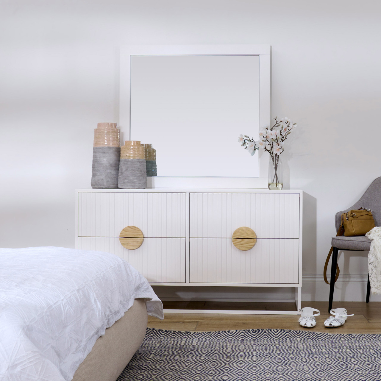 Milton dressing table + mirror