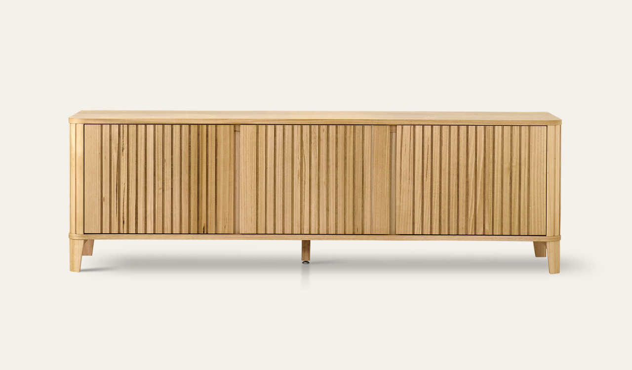 Elodie entertainment unit