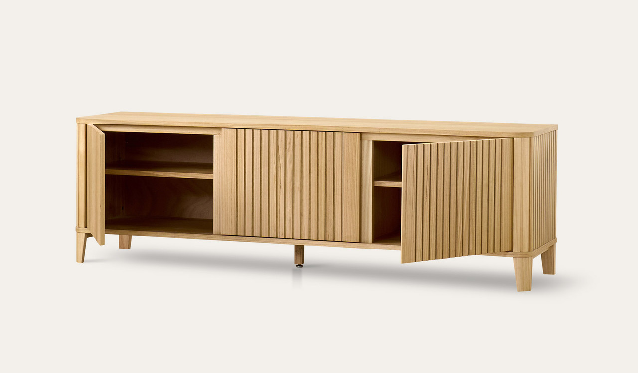 Elodie entertainment unit