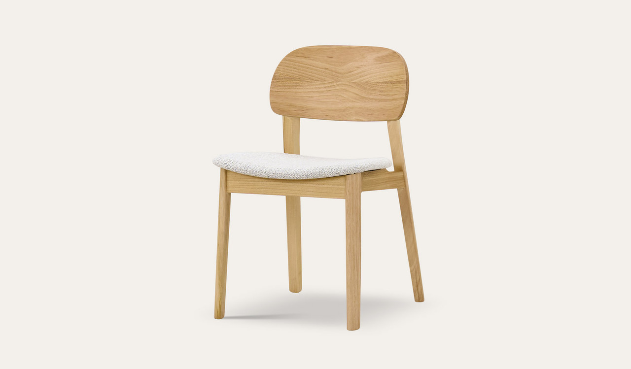 Omni dining chair