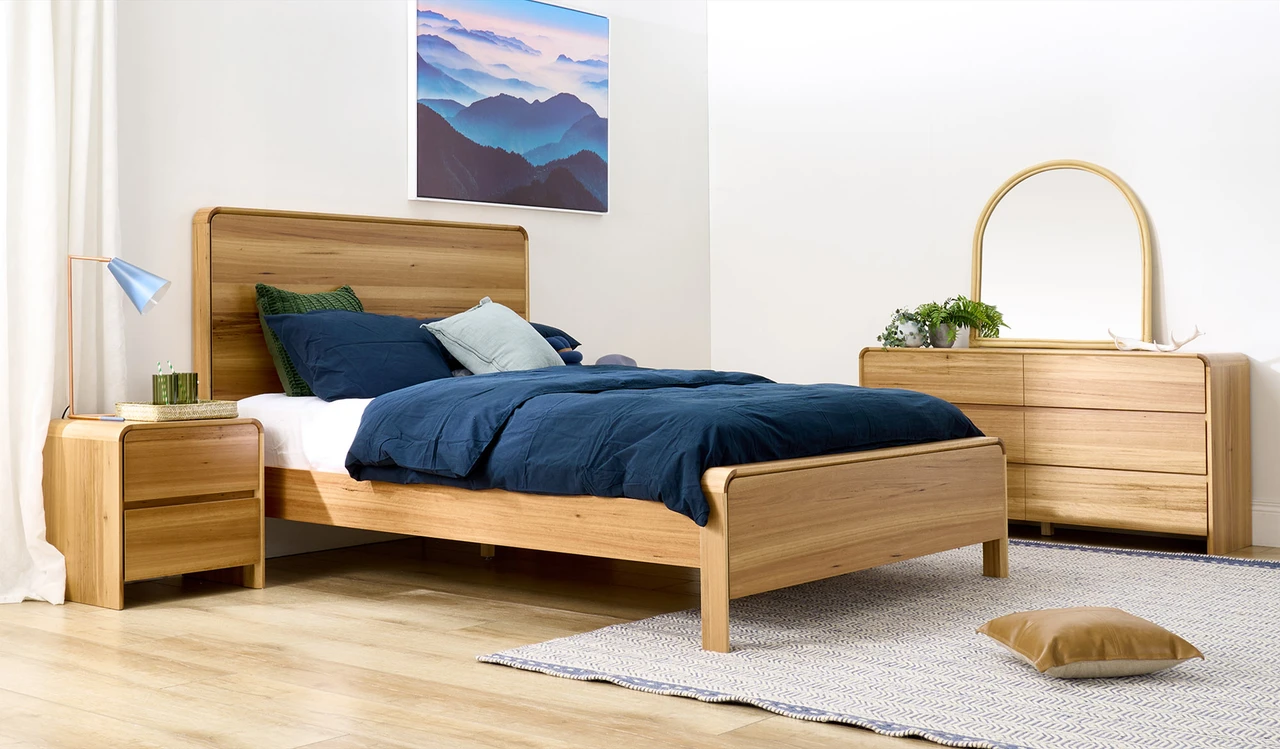 Laine 4 pce dresser bedroom suite
