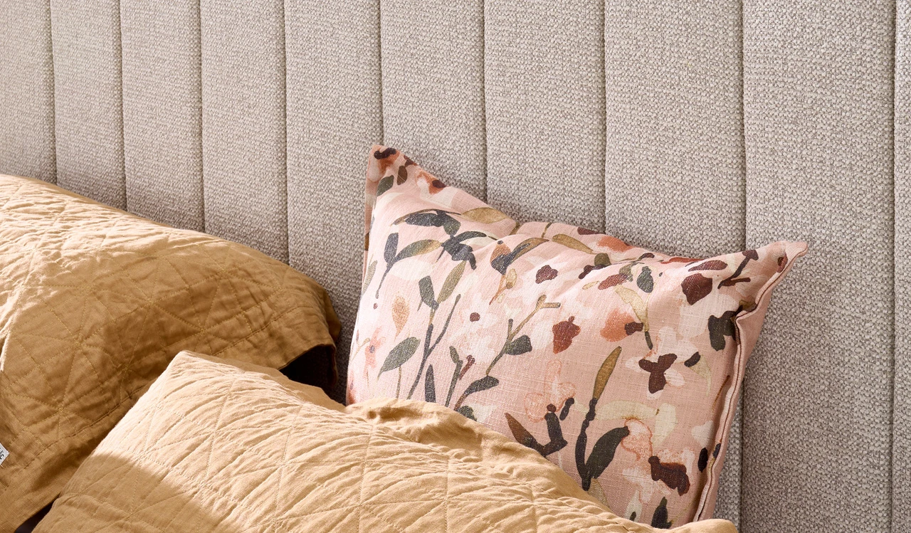 Alto bed