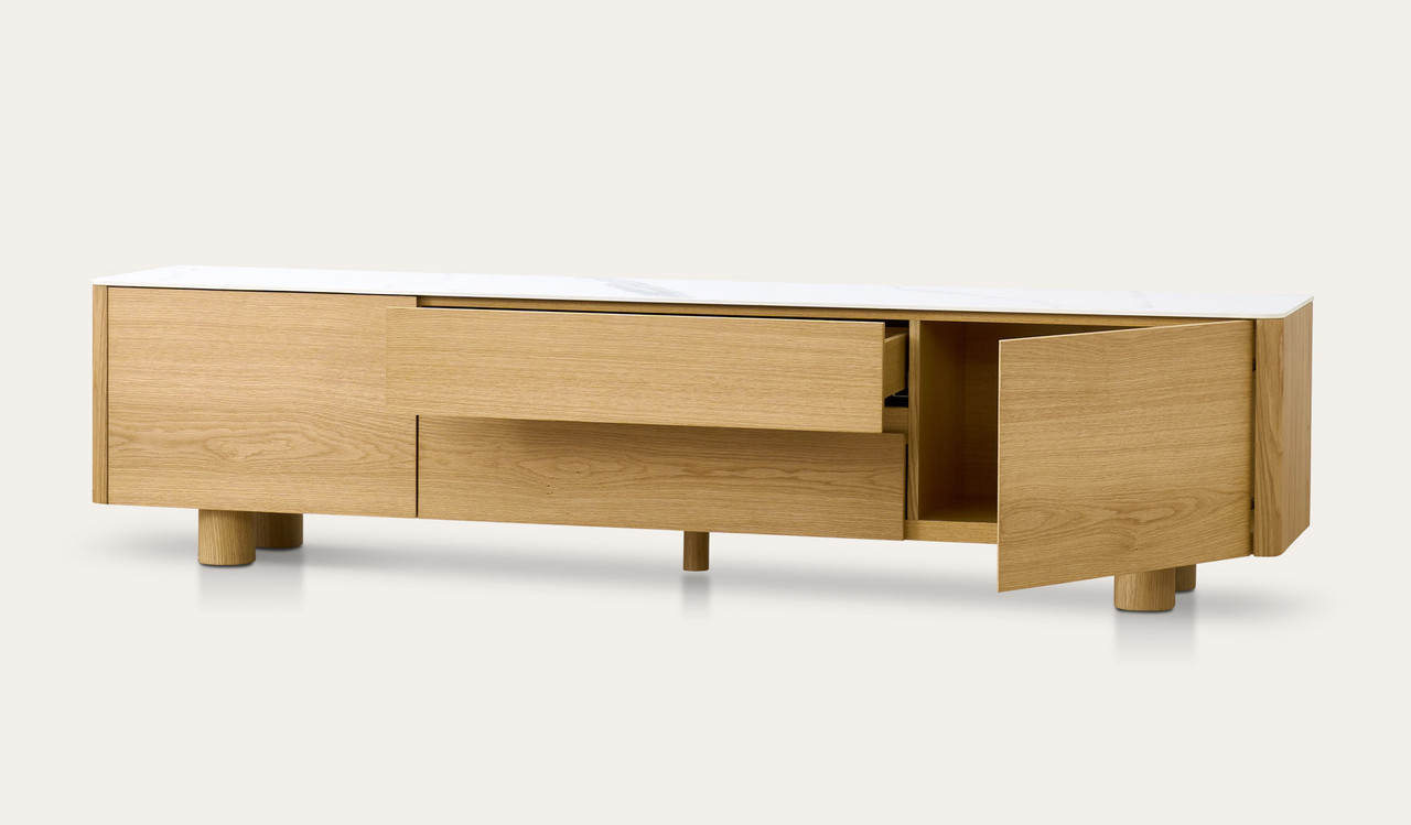Plada entertainment unit