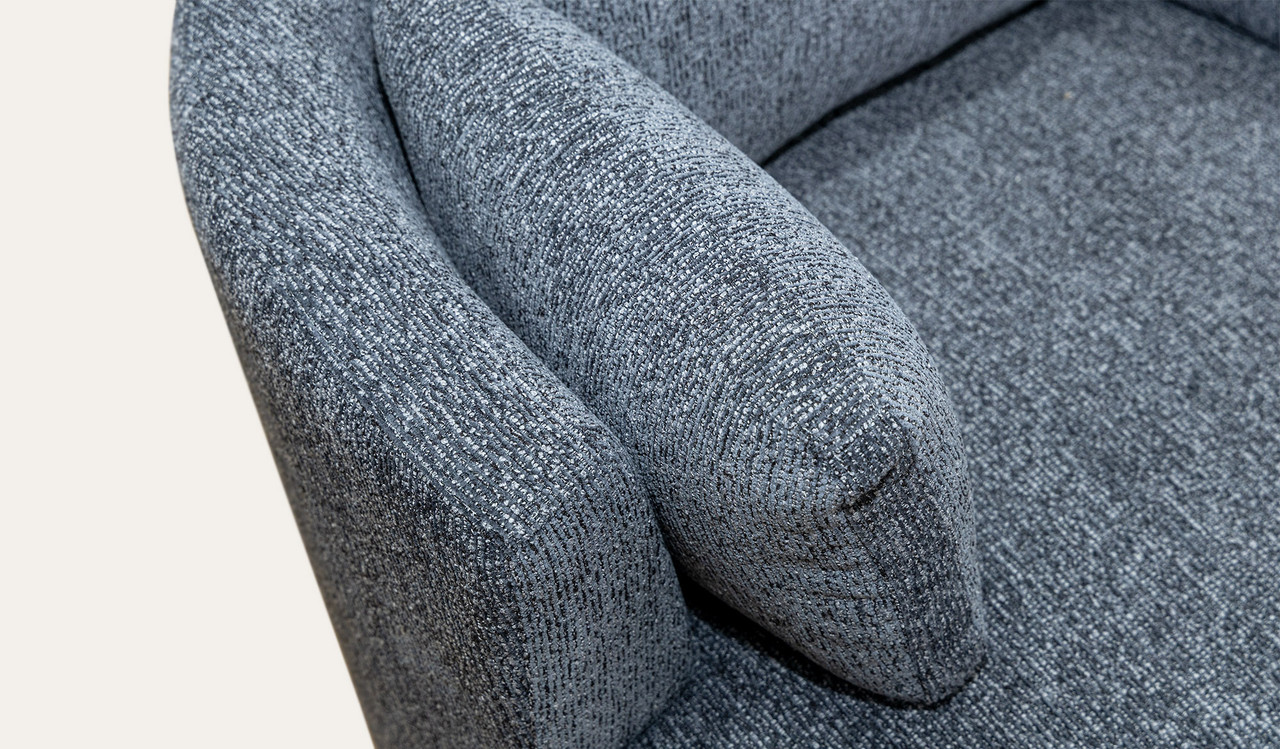 Emmy swivel chair