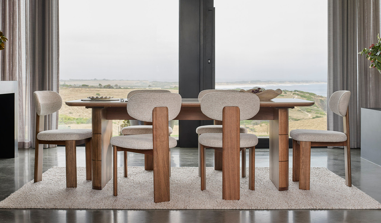 Montera dining table