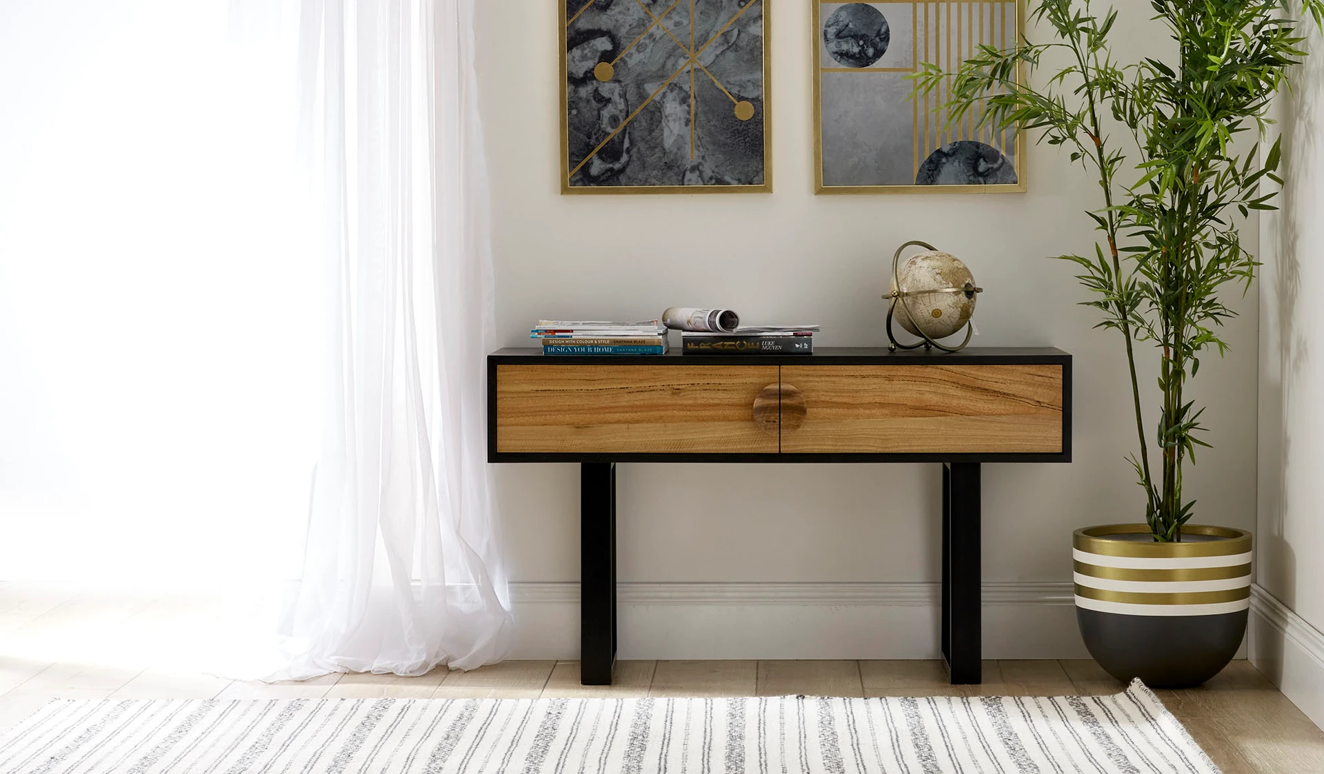 Esperance hall table | Focus on Furniture